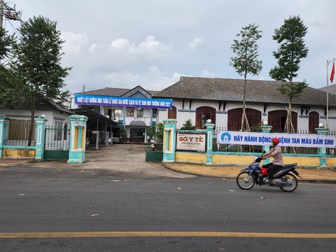 Giám đốc Sở Y tế Kiên Giang bị đề nghị kỷ luật cảnh cáo do liên quan mua sắm bộ xét nghiệm Việt Á - Ảnh 1. Giám đốc Sở Y tế Kiên Giang bị đề nghị kỷ luật cảnh cáo do liên quan mua sắm bộ xét nghiệm Việt Á - Ảnh 1.