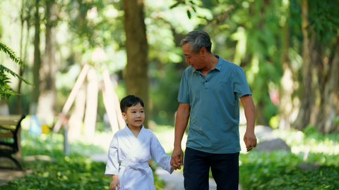 Nơi những người già vui như đứa trẻ giữa lòng phố thị - Ảnh 6. Nơi những người già vui như đứa trẻ giữa lòng phố thị - Ảnh 6.