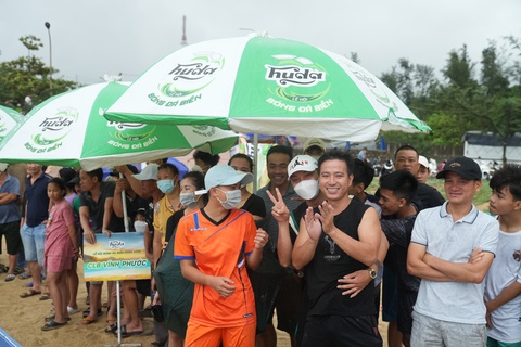 Sôi động cùng Lễ hội Bóng đá bãi biển Huda 2022 tại Thiên Cầm - Hà Tĩnh - Ảnh 4. Sôi động cùng Lễ hội Bóng đá bãi biển Huda 2022 tại Thiên Cầm - Hà Tĩnh - Ảnh 4.