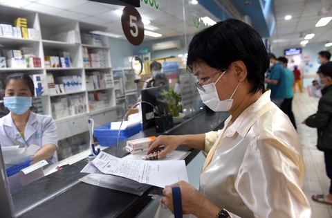 Bệnh nhân khám bệnh BHYT tại Bệnh viện Đại học Y dược TP.HCM - Ảnh: DUYÊN PHAN Bệnh nhân khám bệnh bảo hiểm y tế tại Bệnh viện Đại học Y Dược TP.HCM - Ảnh: DUYÊN PHAN