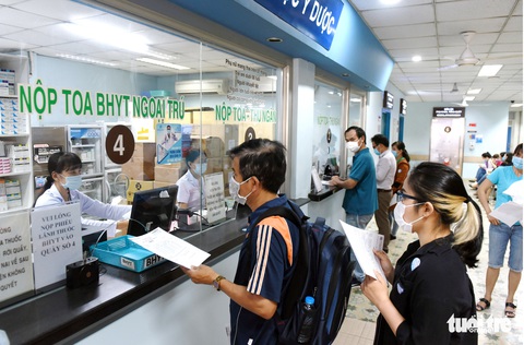 Tăng viện phí nhưng không cào bằng - Ảnh 1. Tăng viện phí nhưng không cào bằng - Ảnh 1.