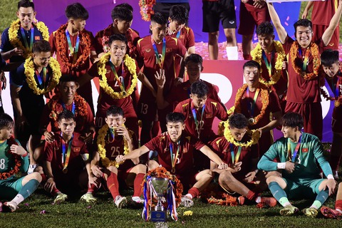 U19 Việt Nam có hành động fair-play với Thái Lan và Malaysia - Ảnh 4. U19 Việt Nam có hành động fair-play với Thái Lan và Malaysia - Ảnh 4.