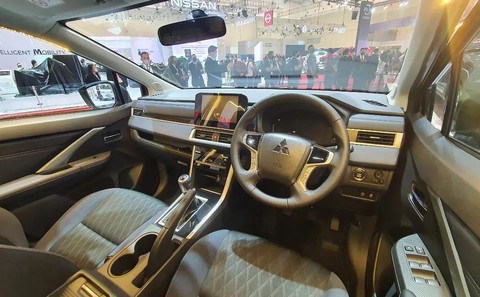 Mitsubishi Xpander Cross 2023 ra mắt: Lai Xpander với Triton, bản SUV hóa cho người chán MPV - Ảnh 4. Mitsubishi Xpander Cross 2023 ra mắt: Lai Xpander với Triton, bản SUV hóa cho người chán MPV - Ảnh 4.