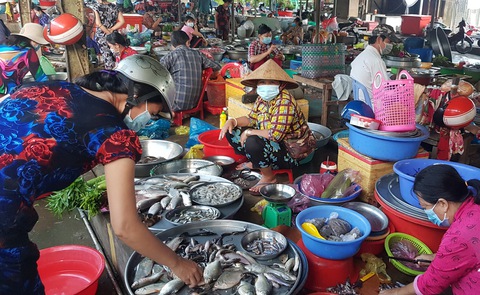 Giữ con cá đồng - Ảnh 1. Giữ con cá đồng - Ảnh 1.