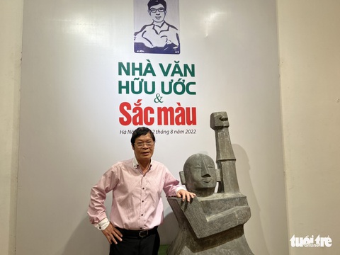 Trung tướng, nhà báo Hữu Ước: ‘Tranh của tôi đẹp chứ, lại có tư tưởng’ - Ảnh 1. Trung tướng, nhà báo Hữu Ước: ‘Tranh của tôi đẹp chứ, lại có tư tưởng’ - Ảnh 1.