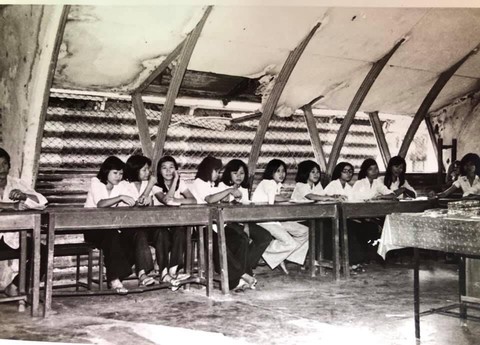 Em chở mùa hè của tôi đi đâu? - Kỳ 2: Bơi lội kênh Nhiêu Lộc và đi buôn lậu - Ảnh 2. Em chở mùa hè của tôi đi đâu? - Kỳ 2: Bơi lội kênh Nhiêu Lộc và đi buôn lậu - Ảnh 2.