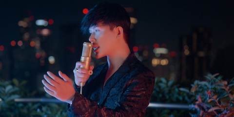 Nathan Lee cover Ai chung tình được mãi, mở đầu series hát vòng quanh thế giới - Ảnh 3. Nathan Lee cover Ai chung tình được mãi, mở đầu series hát vòng quanh thế giới - Ảnh 3.