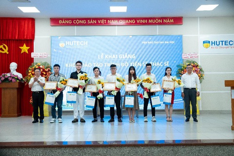 HUTECH khai giảng khóa đào tạo thạc sĩ với 240 học viên, nhận hồ sơ đợt tiếp theo - Ảnh 1. HUTECH khai giảng khóa đào tạo thạc sĩ với 240 học viên, nhận hồ sơ đợt tiếp theo - Ảnh 1.