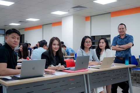 Thêm lợi thế phát triển với bằng thạc sĩ UEF - Ảnh 3. Thêm lợi thế phát triển với bằng thạc sĩ UEF - Ảnh 3.