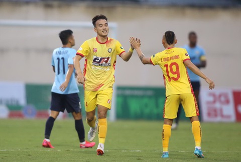 Vòng 12 V-League 2022: Cửa trụ hạng rộng mở với bóng đá xứ Thanh - Ảnh 1. Vòng 12 V-League 2022: Cửa trụ hạng rộng mở với bóng đá xứ Thanh - Ảnh 1.
