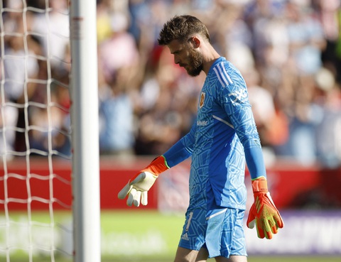 Manchester United thảm bại 0-4 trên sân của Brentford - Ảnh 3. Manchester United thảm bại 0-4 trên sân của Brentford - Ảnh 3.