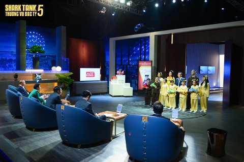 Shark Tank 5 tập 11: Lợi thế công nghệ giúp Shark Hùng Anh lấy trọn 2 dự án đầu tư - Ảnh 1. Shark Tank 5 tập 11: Lợi thế công nghệ giúp Shark Hùng Anh lấy trọn 2 dự án đầu tư - Ảnh 1.