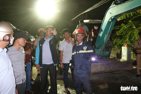 Tạm dừng tìm kiếm 3 mẹ con còn mất tích trong vụ cháy nhà ở Phan Rang - Ảnh 7. Tạm dừng tìm kiếm 3 mẹ con còn mất tích trong vụ cháy nhà ở Phan Rang - Ảnh 7.