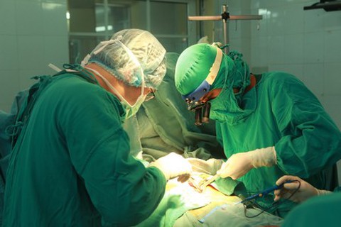 Thiếu thuốc dùng phẫu thuật tim là do nhu cầu tăng cao, nguồn cung thiếu - Ảnh 1. Thiếu thuốc dùng phẫu thuật tim là do nhu cầu tăng cao, nguồn cung thiếu - Ảnh 1.