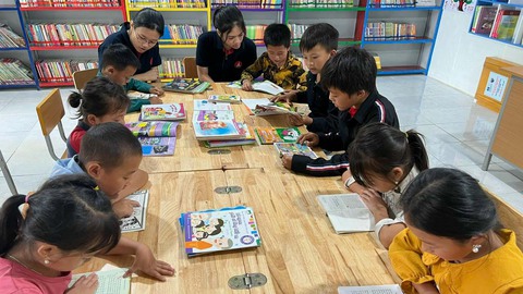 Năm học mới 2022-2023: Đưa sách giáo khoa vào thư viện ra sao? - Ảnh 1. Năm học mới 2022-2023: Đưa sách giáo khoa vào thư viện ra sao? - Ảnh 1.