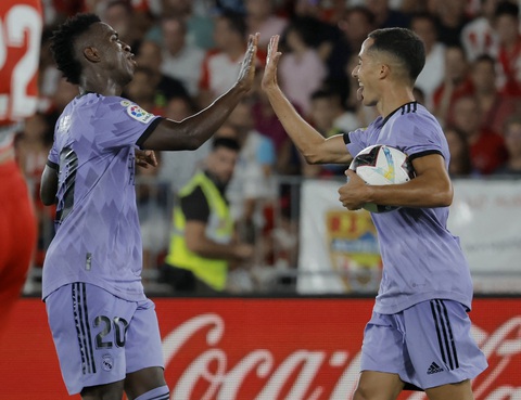 Ngược dòng trước Almeria, Real Madrid có chiến thắng ngày ra quân La Liga - Ảnh 1. Ngược dòng trước Almeria, Real Madrid có chiến thắng ngày ra quân La Liga - Ảnh 1.