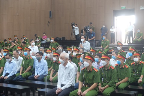 43ha đất nhà nước bị bán, sau 2 năm cựu bí thư Bình Dương mới biết? - Ảnh 2. 43ha đất nhà nước bị bán, sau 2 năm cựu bí thư Bình Dương mới biết? - Ảnh 2.