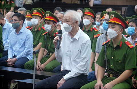 Viện kiểm sát: Cựu chủ tịch Tổng công ty 3-2 là chủ mưu xuyên suốt vụ thâu tóm đất vàng - Ảnh 1. Viện kiểm sát: Cựu chủ tịch Tổng công ty 3-2 là chủ mưu xuyên suốt vụ thâu tóm đất vàng - Ảnh 1.