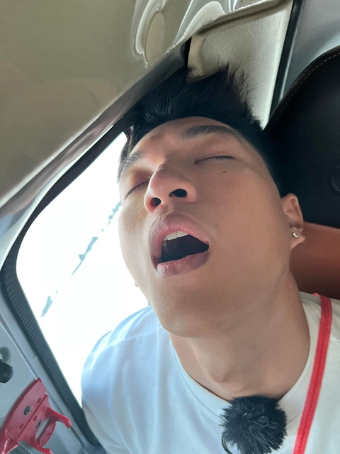 Ngô Kiến Huy ‘dìm hàng’ hội bạn khi ngủ; Lê Dương Bảo Lâm ‘phản dame’ cực gắt - Ảnh 3. Ngô Kiến Huy ‘dìm hàng’ hội bạn khi ngủ; Lê Dương Bảo Lâm ‘phản dame’ cực gắt - Ảnh 3.