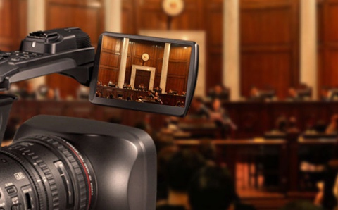 Nhiều phiên tòa nước ngoài tự phát trực tuyến, không cho tự ý livestream - Ảnh 1. Nhiều phiên tòa nước ngoài tự phát trực tuyến, không cho tự ý livestream - Ảnh 1.