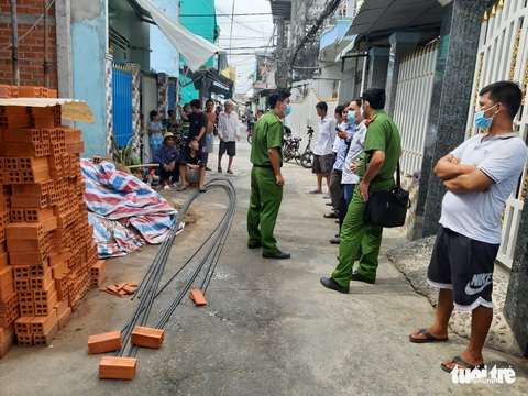 Dùng dao, búa chém một phụ nữ nguy kịch chỉ vì mâu thuẫn khi ăn hủ tiếu - Ảnh 1. Dùng dao, búa chém một phụ nữ nguy kịch chỉ vì mâu thuẫn khi ăn hủ tiếu - Ảnh 1.