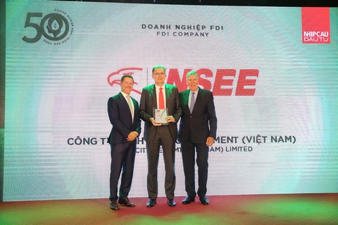 INSEE Việt Nam vào Top 50 doanh nghiệp phát triển bền vững 2022 - Ảnh 1. INSEE Việt Nam vào Top 50 doanh nghiệp phát triển bền vững 2022 - Ảnh 1.