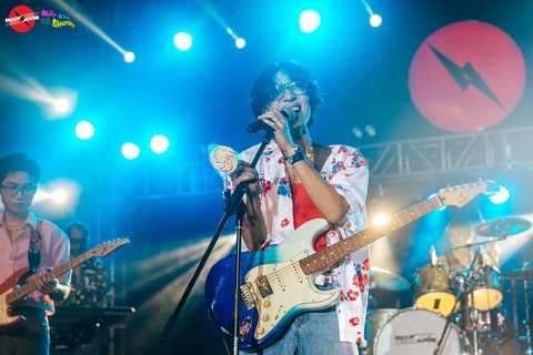 Minh Dự dùng nhuận bút lập quỹ khuyến học; Thanh Duy tiết kiệm tiền làm live show - Ảnh 5. Minh Dự dùng nhuận bút lập quỹ khuyến học; Thanh Duy tiết kiệm tiền làm live show - Ảnh 5.