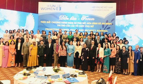 Phụ nữ là nhân tố tích cực trong ngăn ngừa, xử lý khủng hoảng - Ảnh 1. Phụ nữ là nhân tố tích cực trong ngăn ngừa, xử lý khủng hoảng - Ảnh 1.