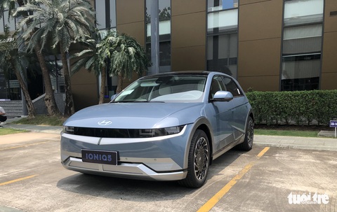 Đại lý chào bán Hyundai Ioniq 5 giá gần 2 tỉ đồng, hứa giao xe sau 10 ngày - Ảnh 5. Đại lý chào bán Hyundai Ioniq 5 giá gần 2 tỉ đồng, hứa giao xe sau 10 ngày - Ảnh 5.