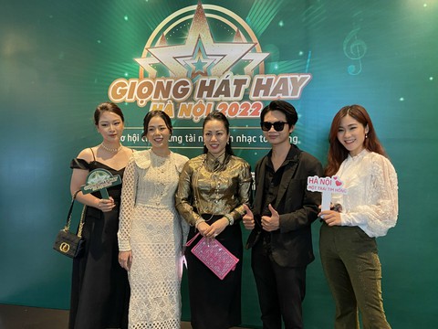 Giọng hát hay Hà Nội sẽ được biểu diễn tại các buổi văn nghệ phục vụ chính trị - Ảnh 1. Giọng hát hay Hà Nội sẽ được biểu diễn tại các buổi văn nghệ phục vụ chính trị - Ảnh 1.