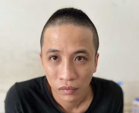 Bắt tạm giam người đàn ông nhiều lần dọa giết người thân - Ảnh 1. Bắt tạm giam người đàn ông nhiều lần dọa giết người thân - Ảnh 1.