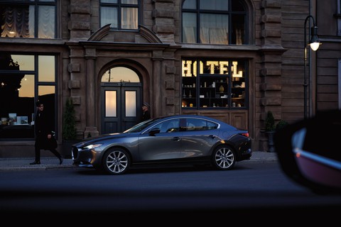 Mazda3 thay động cơ: Mạnh hơn nhưng tiết kiệm xăng hơn - Ảnh 1.