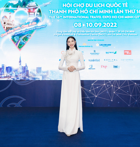 Rapper 16 Typh xuất hiện trên tạp chí danh tiếng thế giới - Ảnh 2. Rapper 16 Typh xuất hiện trên tạp chí danh tiếng thế giới - Ảnh 2.