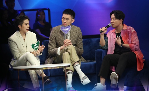Nam chính đầu tiên Người ấy là ai? điển trai, chung tình đã xuất hiện! - Ảnh 3. Nam chính đầu tiên Người ấy là ai? điển trai, chung tình đã xuất hiện! - Ảnh 3.