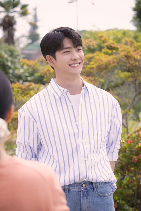 Phim Nữ luật sư kỳ lạ Woo Young Woo làm tiếp phần 2, fan phản ứng ra sao? - Ảnh 3. Phim Nữ luật sư kỳ lạ Woo Young Woo làm tiếp phần 2, fan phản ứng ra sao? - Ảnh 3.