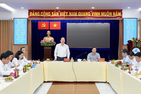 Ở nơi cán bộ, công chức phường ngộp thở vì công việc - Ảnh 2. Ở nơi cán bộ, công chức phường ngộp thở vì công việc - Ảnh 2.