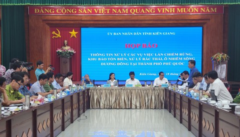 Trong 2 tháng, đã thu hồi 140ha diện tích đất rừng Phú Quốc bị lấn chiếm - Ảnh 1. Trong 2 tháng, đã thu hồi 140ha diện tích đất rừng Phú Quốc bị lấn chiếm - Ảnh 1.
