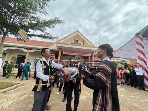 Cần nhân thêm nhiều điểm sáng toàn dân bảo vệ Tổ quốc như Ea Sol - Ảnh 1. Cần nhân thêm nhiều điểm sáng toàn dân bảo vệ Tổ quốc như Ea Sol - Ảnh 1.