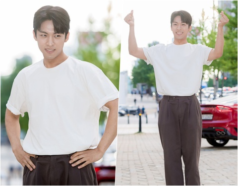 Kwon “Mánh Khóe” bị bố mắng vì đóng vai xấu tính trong ‘Nữ luật sư kỳ lạ Woo Young Woo’ - Ảnh 2. Kwon “Mánh Khóe” bị bố mắng vì đóng vai xấu tính trong ‘Nữ luật sư kỳ lạ Woo Young Woo’ - Ảnh 2.