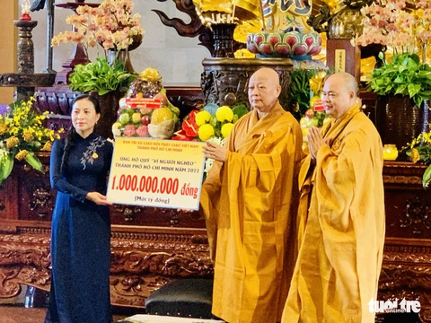 Khai mạc đại lễ tưởng niệm, kỳ siêu đồng bào tử vong do COVID-19 - Ảnh 3. Khai mạc đại lễ tưởng niệm, kỳ siêu đồng bào tử vong do COVID-19 - Ảnh 3.