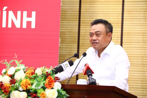 Chủ tịch Hà Nội: Gốc của cải cách hành chính là thái độ của cán bộ với người dân - Ảnh 3. Chủ tịch Hà Nội: Gốc của cải cách hành chính là thái độ của cán bộ với người dân - Ảnh 3.