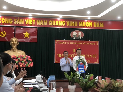 UBND huyện Bình Chánh có chủ tịch mới - Ảnh 1. UBND huyện Bình Chánh có chủ tịch mới - Ảnh 1.