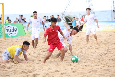 Lễ hội Bóng đá biển Huda 2022 - Nơi cảm xúc hội tụ - Ảnh 1. Lễ hội Bóng đá biển Huda 2022 - Nơi cảm xúc hội tụ - Ảnh 1.