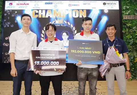 Sinh viên ĐH Duy Tân giành giải nhất Hackathon 2022 với ứng dụng Thử đồ không cần chạm - Ảnh 1. Sinh viên ĐH Duy Tân giành giải nhất Hackathon 2022 với ứng dụng Thử đồ không cần chạm - Ảnh 1.