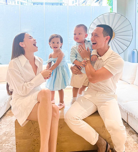 Ảnh vui sao Việt 19-8: Con trai Hồ Ngọc Hà - Kim Lý làm mặt ‘quạu’ - Ảnh 1. Ảnh vui sao Việt 19-8: Con trai Hồ Ngọc Hà - Kim Lý làm mặt ‘quạu’ - Ảnh 1.