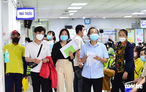Thiếu thuốc nhưng ngại báo cáo, vì sao? - Ảnh 1. Thiếu thuốc nhưng ngại báo cáo, vì sao? - Ảnh 1.