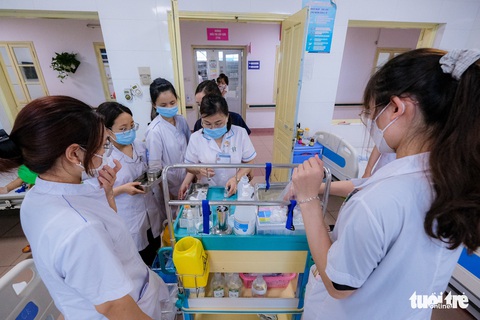 Thiếu thuốc nhưng ngại báo cáo, vì sao? - Ảnh 2. Thiếu thuốc nhưng ngại báo cáo, vì sao? - Ảnh 2.