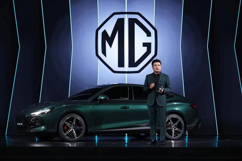 MG7 ra mắt: Nỗ lực cùng mâm Audi A7 bằng thiết kế và trang bị cao cấp nhất lịch sử MG - Ảnh 4. MG7 ra mắt: Nỗ lực cùng mâm Audi A7 bằng thiết kế và trang bị cao cấp nhất lịch sử MG - Ảnh 4.
