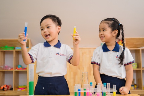 Phương pháp Highscope của Mỹ giúp trẻ có sự khởi đầu vững chắc - Ảnh 2. Phương pháp Highscope của Mỹ giúp trẻ có sự khởi đầu vững chắc - Ảnh 2.