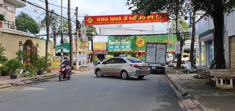 Cần Thơ: Doanh nghiệp vận tải giảm giá cước theo giá xăng dầu - Ảnh 1. Cần Thơ: Doanh nghiệp vận tải giảm giá cước theo giá xăng dầu - Ảnh 1.